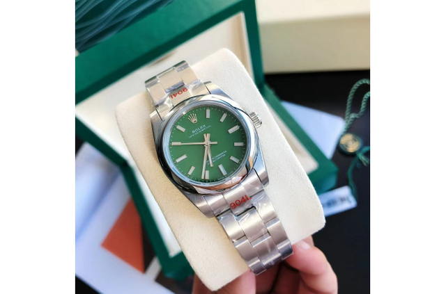 Rolex Oyster Perpetual 31/41mm SS/SS Green/Stk $599.00
