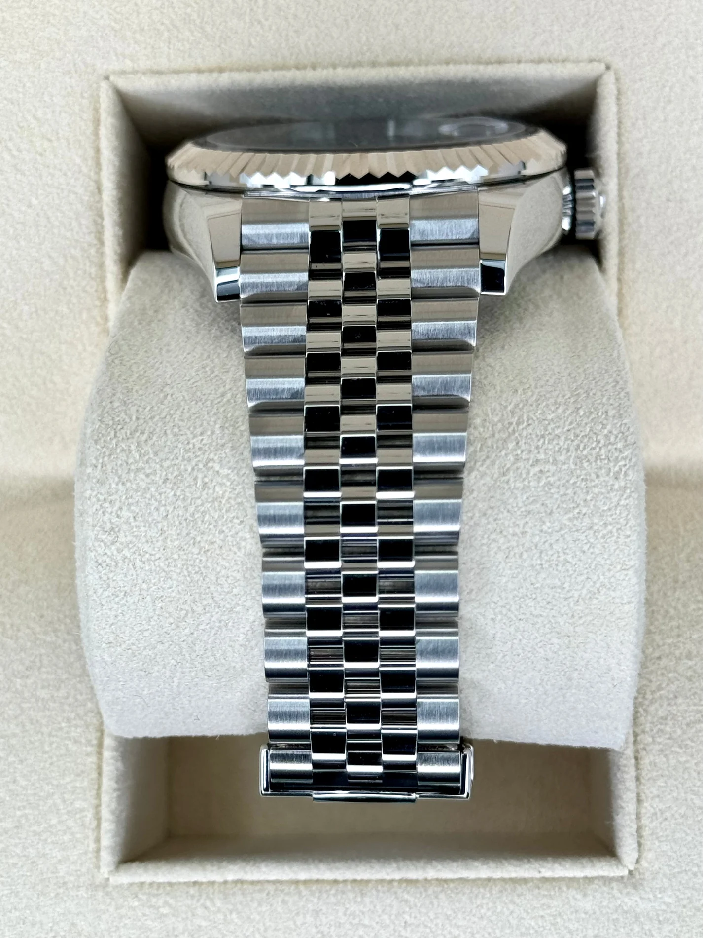 Superclone Rolex Sky-Dweller 42 mm Bright blue Dial 336934 Jubilee $899.00